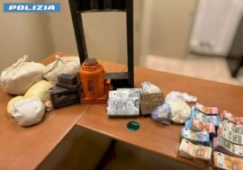 Scoperto a Milano un laboratorio per la preparazione alla droga, arrestato 49enne