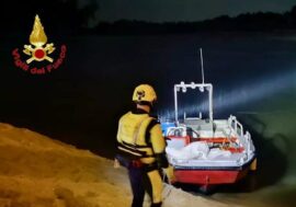 Ragazzo di 16 anni cade nel Po e scompare, ricerche in corso in provincia di Pavia