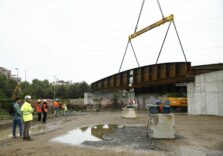 Milano, posati i due ponti che collegano Cascina Gobba e quartiere Adriano