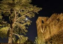 Al Castello Quattro Torri di Arignano arriva Halloween. E la notte delle streghe, si illumina di paura