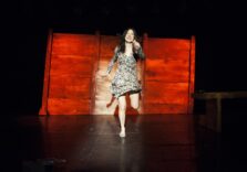 Milano, al Teatro della Cooperativa torna lo spettacolo con Arianna Scommegna “Potevo essere io”