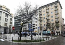 Milano, dopo i lavori di riqualificazione riaperta piazza Quasimodo