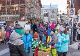 Livigno, l’Epifania si celebra tra neve, tradizione e dolcetti con il ‘Bondì Ghibinet’