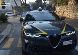 Anziana fragile sfruttata economicamente a Bergamo, sequestro per 1,1 milioni alla nipote per circonvenzione di incapace