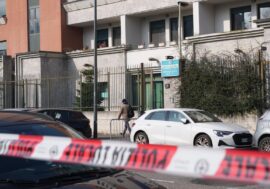 Trasferiti in altri commissariati di Milano i quattro colleghi indagati di Cinturrino