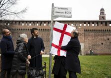 Milano, intitolata a Umberto Eco la passeggiata di piazza Castello