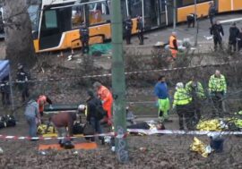 Tram deraglia a Milano, 2 morti e diversi feriti