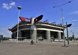 Inchiesta sulla vendita di San Siro, perquisizioni della Guardia di Finanza in Comune a Milano