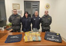 In auto dalla Svizzera con 15 kg di cocaina, un arresto al Valico di Brogeda