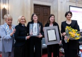 Università Cattolica, alla rettrice Elena Beccalli il premio “Grandi Guglie della Grande Milano”