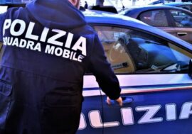 Rete di neonazisti e antisemiti online: arrestato 19enne a Pavia, 14 giovani indagati in tutta Italia