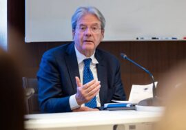 Paolo Gentiloni porta l’Ue all’Università Cattolica del Sacro Cuore con un corso in Facoltà di Economia