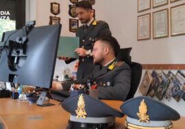 Timbra il cartellino e va a lavorare in Svizzera, denunciato dipendente di un Comune del Varesotto