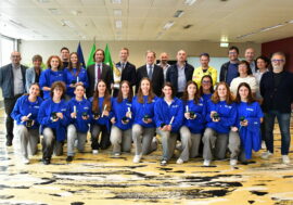 La rappresentativa lombarda di pallanuoto femminile under 15 premiata dal Consiglio regionale per la 1ª storica vittoria al “Trofeo delle Regioni”