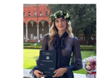 Milano, a soli 22 anni Ines Scotto di Santolo è la più giovane laureata dell’Università Cattolica