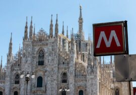 “Cosa guardi? Sono un uomo musulmano”, e aggredisce una ragazza sulla banchina della metro in piazza Duomo a Milano: arrestato un 27enne algerino
