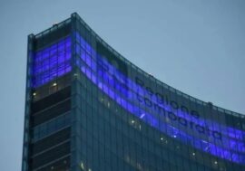 Regione Lombardia illumina di blu Palazzo Pirelli per promuovere la cultura della salute neurologica