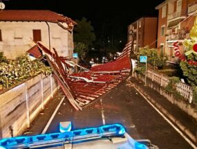 Maltempo in Lombardia, oltre 190 interventi dei Vigili del Fuoco in poche ore. Gravi danni nel Varesotto, voli cancellati a Malpensa
