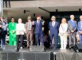 Bergamo abbraccia la grande sfilata per il 105° anniversario degli Alpini