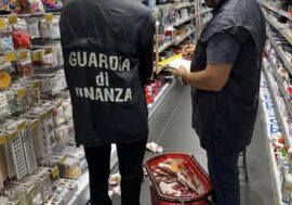 Sequestrati circa 85 mila prodotti privi dei requisiti minimi di sicurezza nell’Oltrepò Pavese