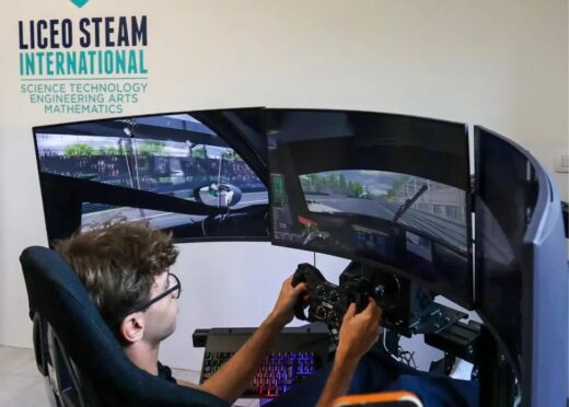 Il primo simulatore di guida entra in classe, da Monza il progetto pilota