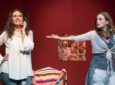 Milano, al Teatro Leonardo si ride con Monica Faggiani e Valentina Ferrari protagoniste de “La strana coppia”
