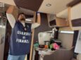 Droga per oltre 5 milioni nascosta in un caravan, 3 arresti nel Varesotto
