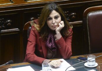 Santanchè, la Procura di Milano chiede il rinvio a giudizio per bancarotta fraudolenta e truffa ai danni dello Stato