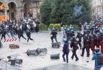 Scontri a Milano, Youssef Siher torna in libertà: il gip non convalida il fermo. Meloni: “Decisione vergognosa” / Video